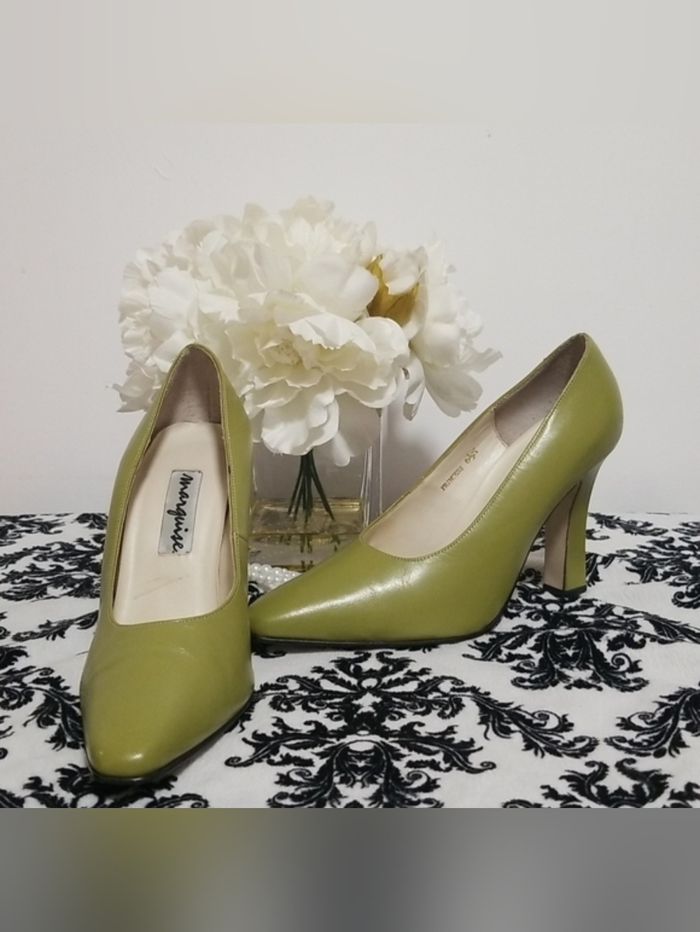 Vintage Marquise Princess Olive Green Fine Leather Pointed-Toe Heels